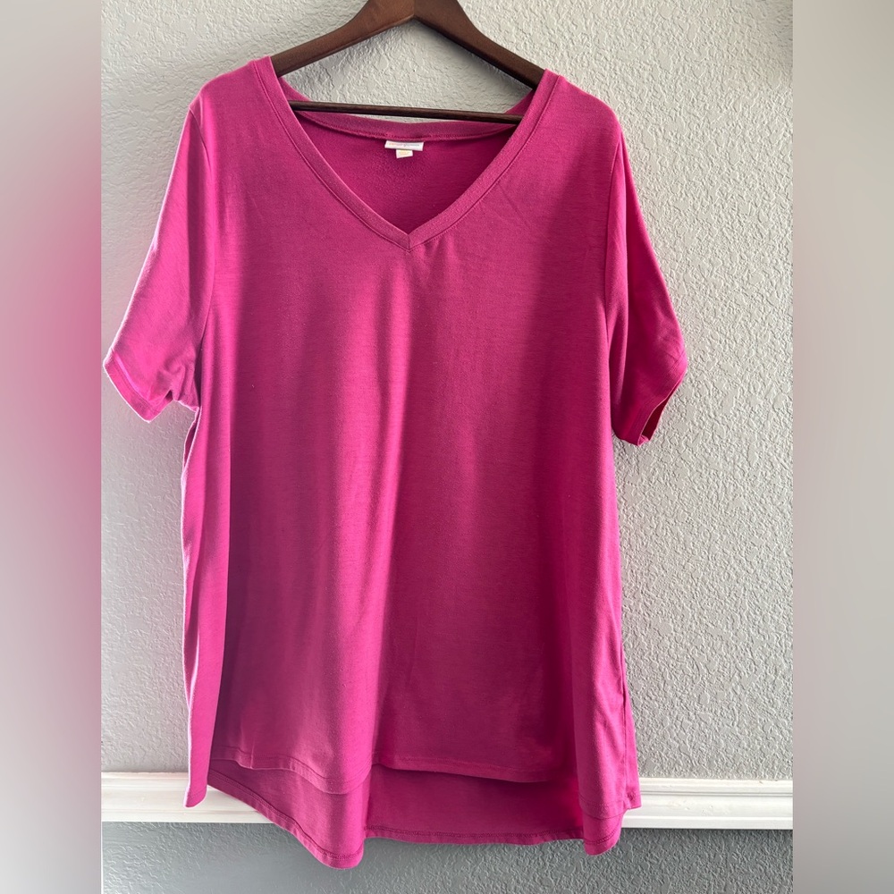 LuLaRoe Pink V-Neck Hi-Low Hem Shirt Women’s 3XL
